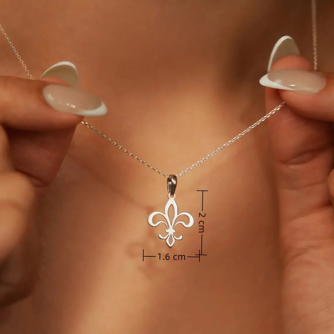 Stainless steel Fleur de lis necklace pendant