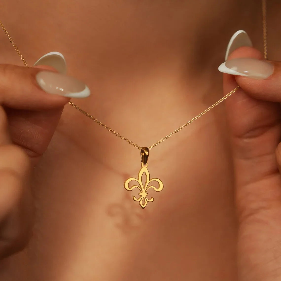 Stainless steel Fleur de lis necklace pendant