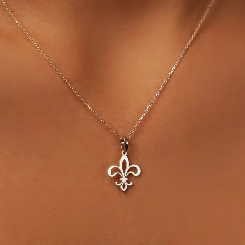 Stainless steel Fleur de lis necklace pendant